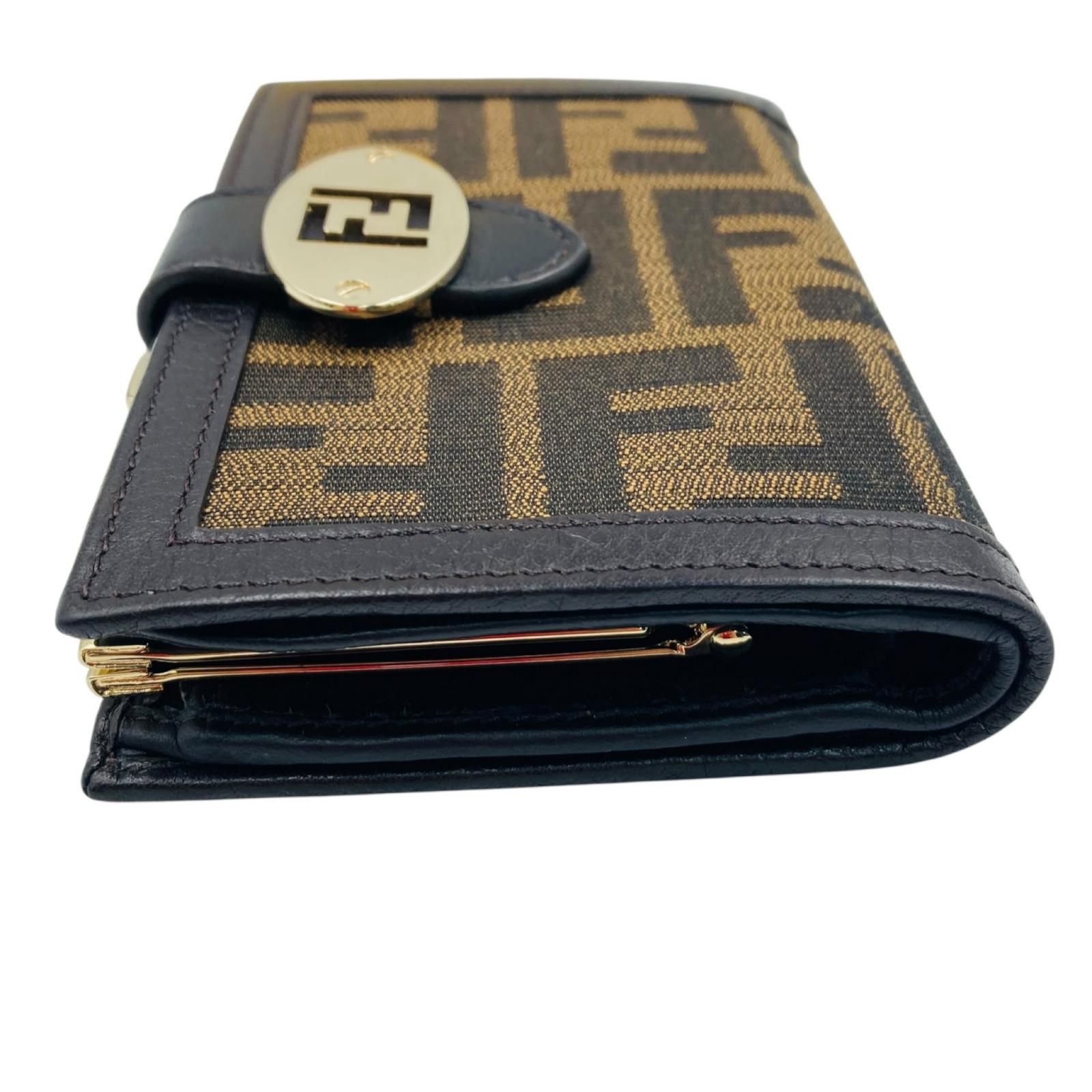 Hender Scheme(エンダースキーマ) Round zip leather compact wallet