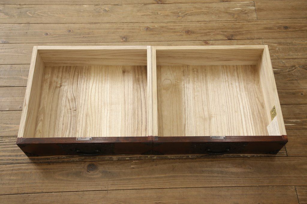 岩谷堂箪笥 (上下2段の上段)♦️別出品の下段と一緒の購入をお願いし