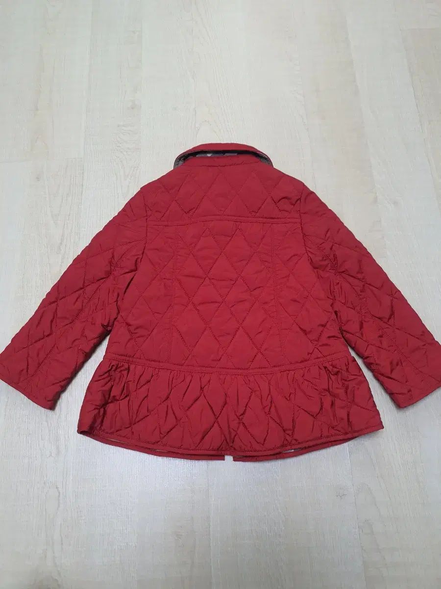 【新品　未使用　未開封】 3Y Burberry Kids(バーバリーキッズ) キルティング キルト 2 蜂