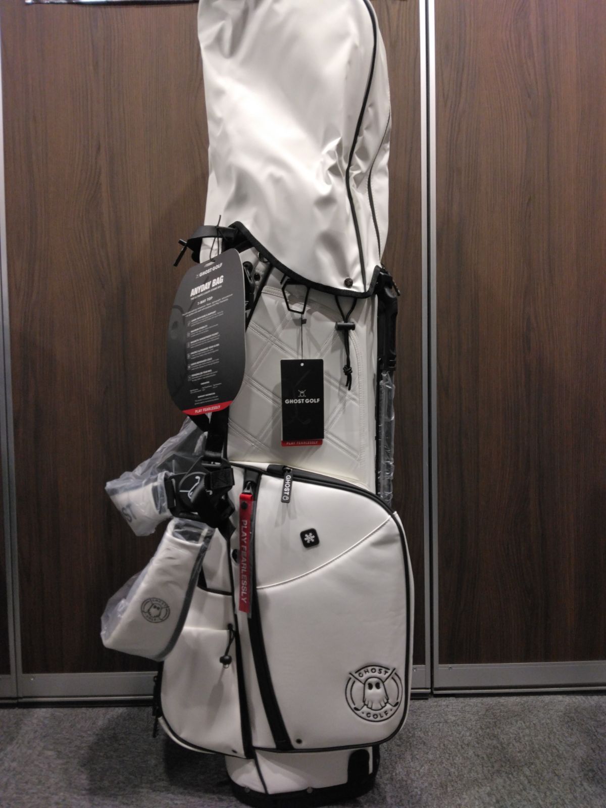 美品GHOST GOLF キャディバッグ 7分割 11インチ ゴースト GHOST GOLF キャディバッグ ANYDAY 7分割 11インチ スタンド