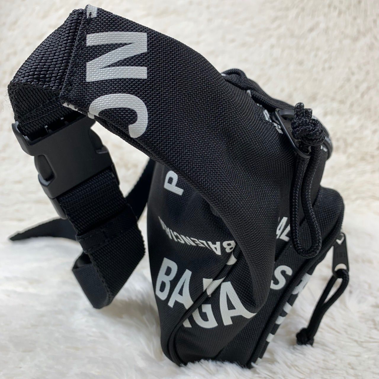 未使用品】バレンシアガ エクスプローラー ベルトパック BAL PARIS