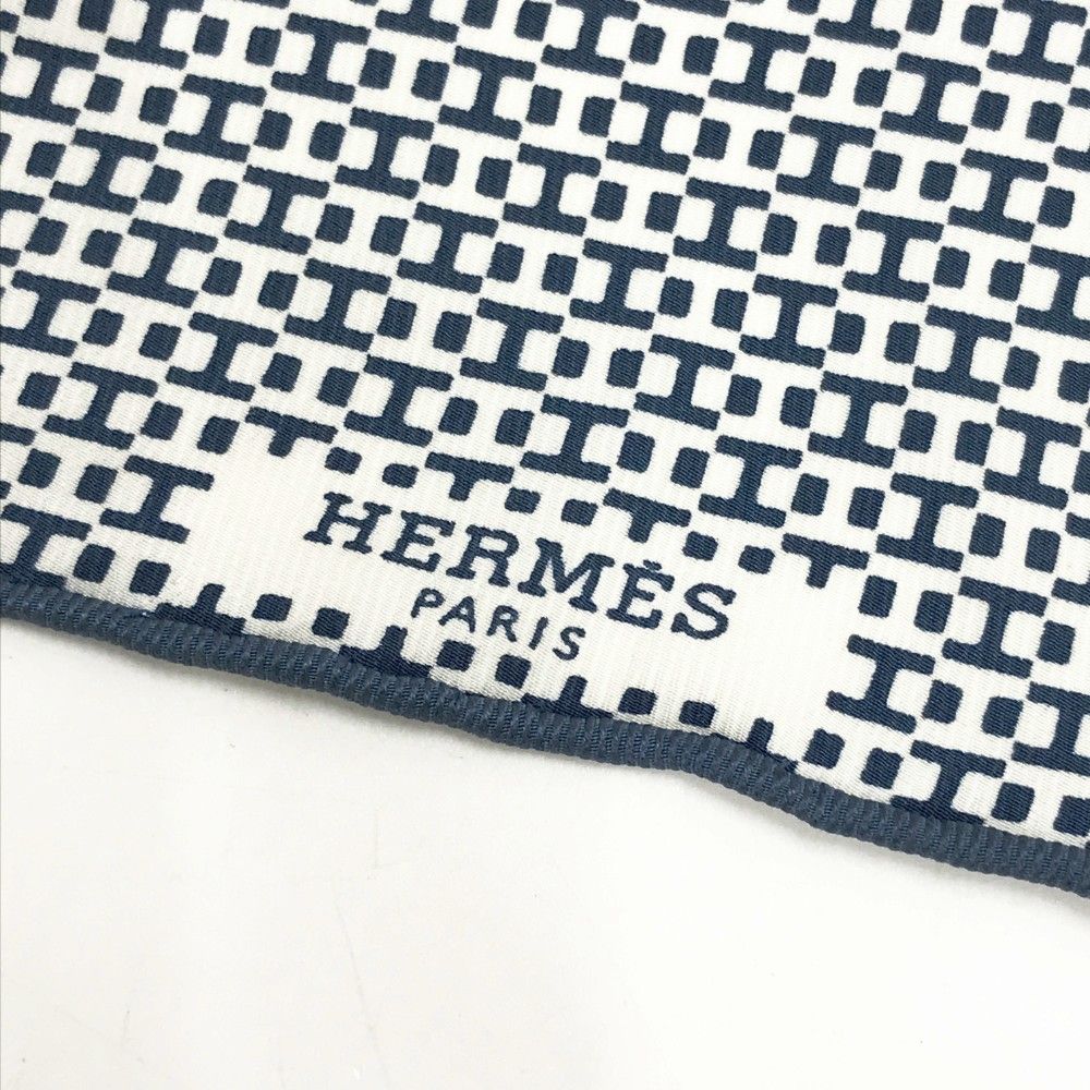 HERMES シルクスカーフ ネイビー ホワイト HERMES エルメス スカーフ 70×70 CARRE VINTAGE カレ70 983866S