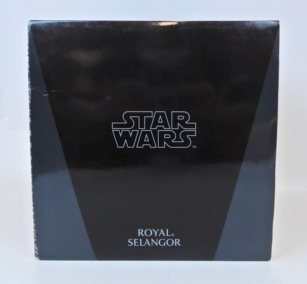 ROYAL SELANGOR LIMITED EDITON BUST EMPIRE WHITE STOOMTROOPER