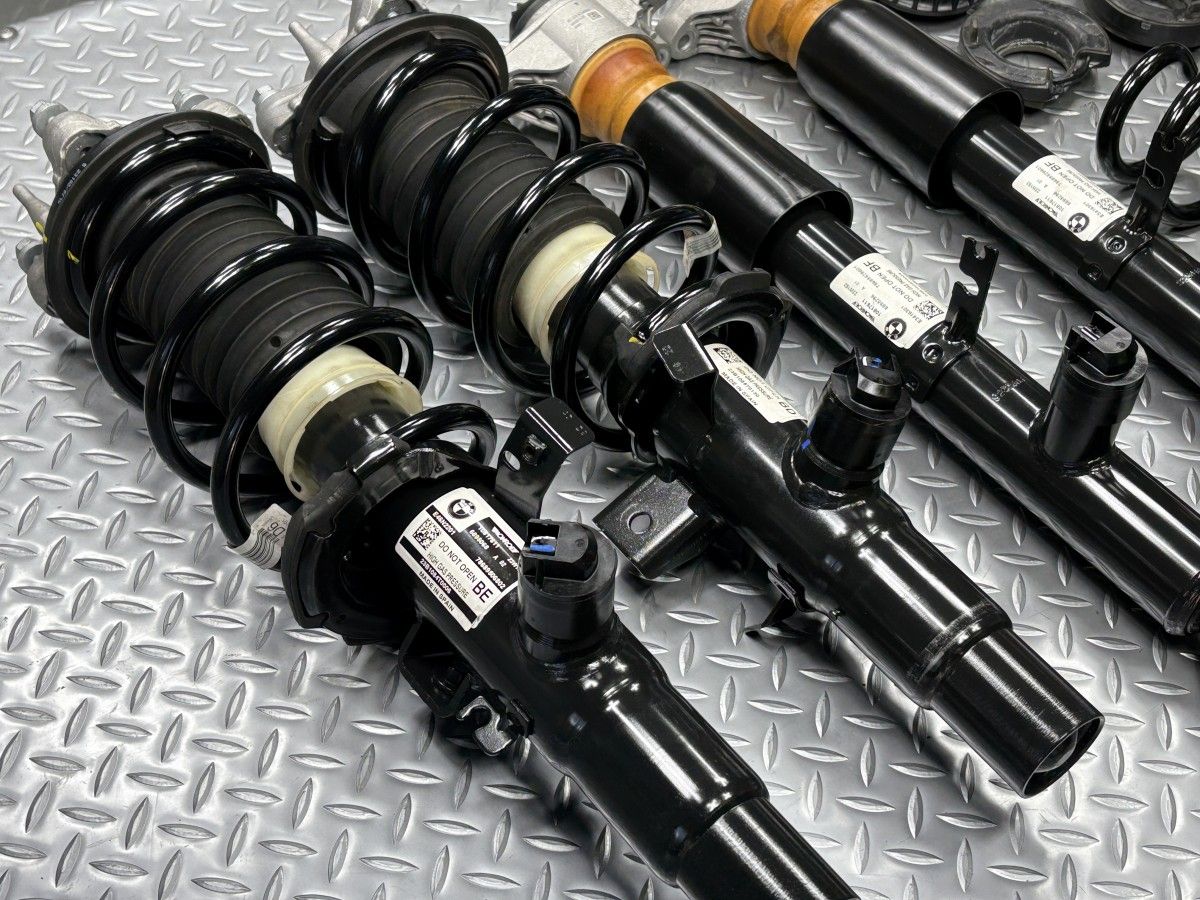 スープララリー14ポンド 送料無料【走行少】A90/91系 トヨタ GRスープラ RZ 純正