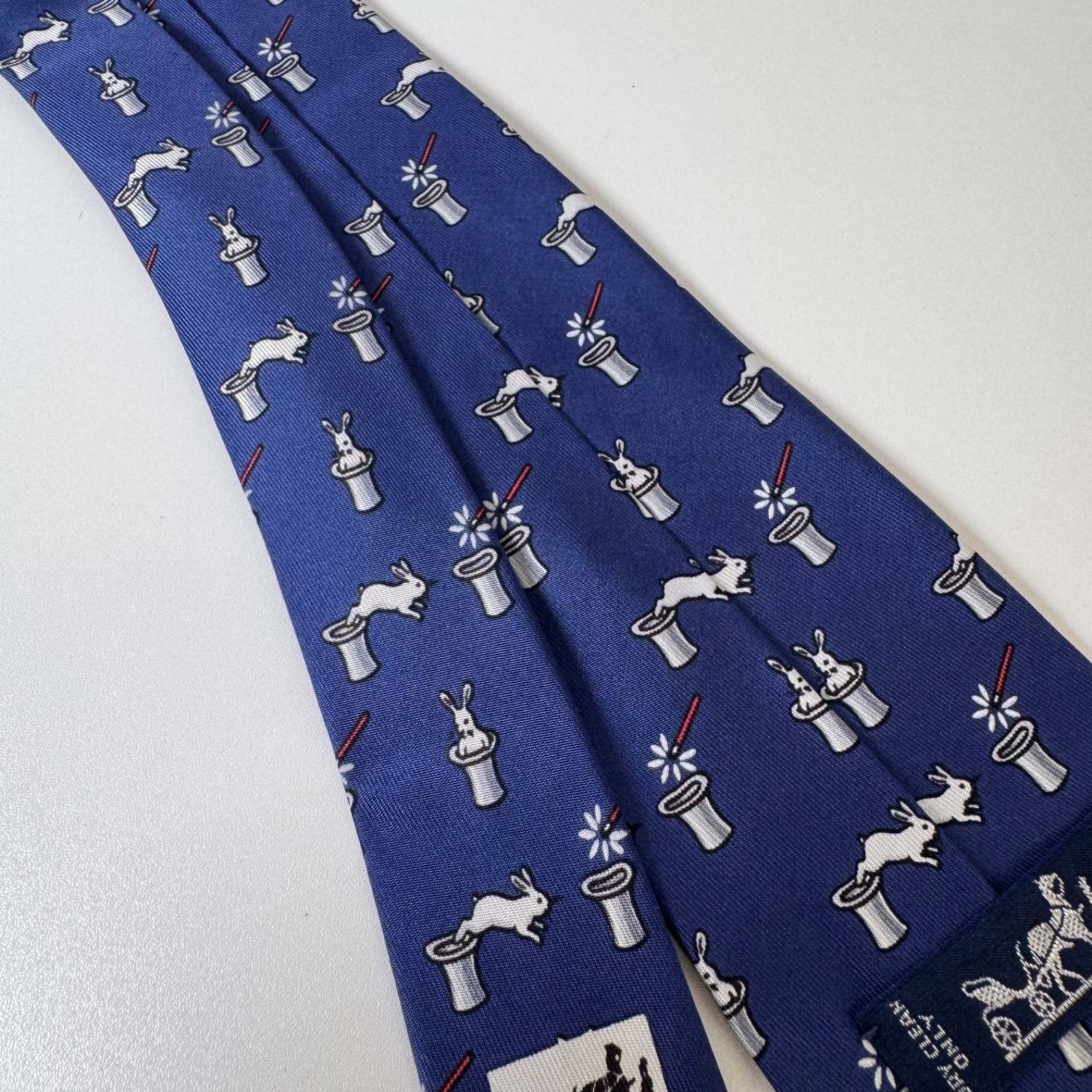 美品 エルメス HERMES ネクタイ シルク動物柄 / ウサギ ✨Bランク