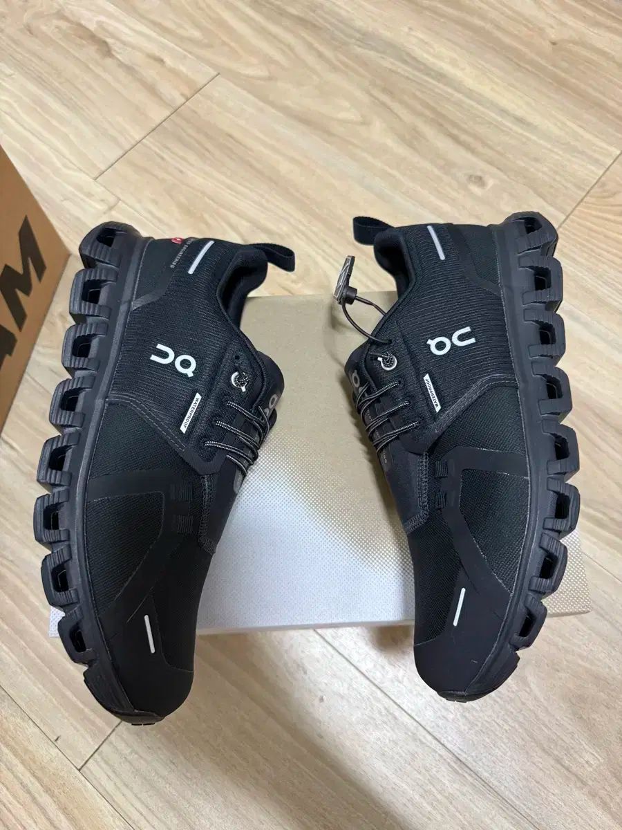 オンラニング クラウド 6 オールブラック ウォータープルーフ 防水 EU42 OLIVEOS_COM_TR