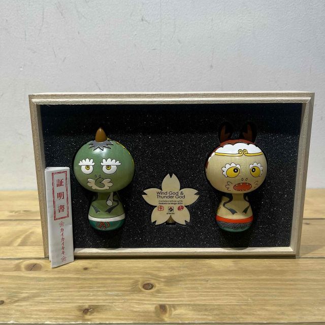 カイカイキキ 村上隆 もののけ京都 卯三郎の孫コラボ 風神雷神 こけし 村上隆さんから風神雷神こけしの作成のお話をしていたのが去年の
