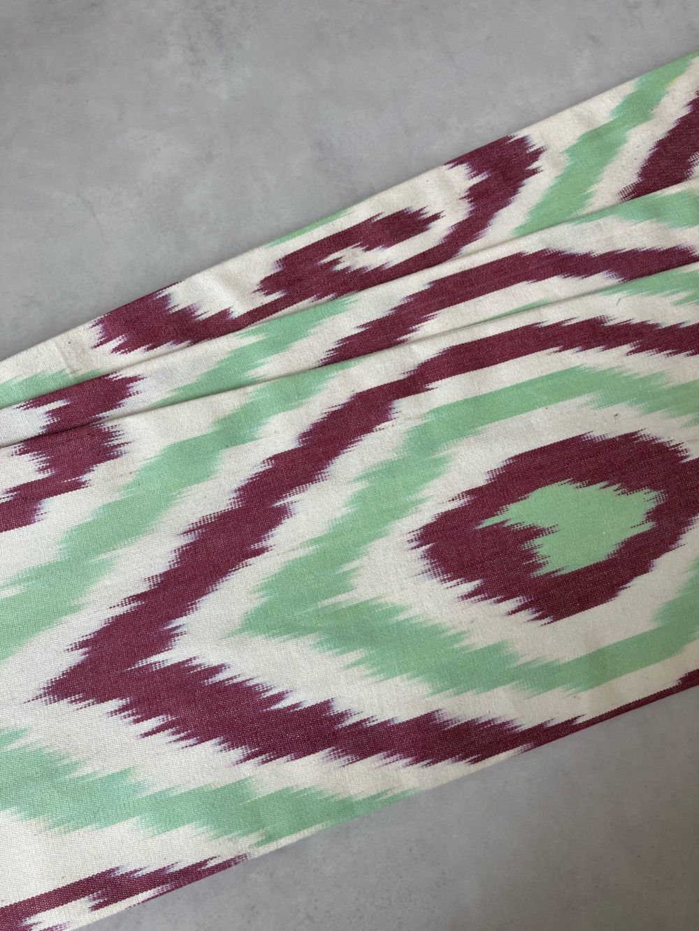 グリーン×バーガンディ