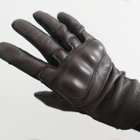 アドヒアーレザーグローブ ブラウン