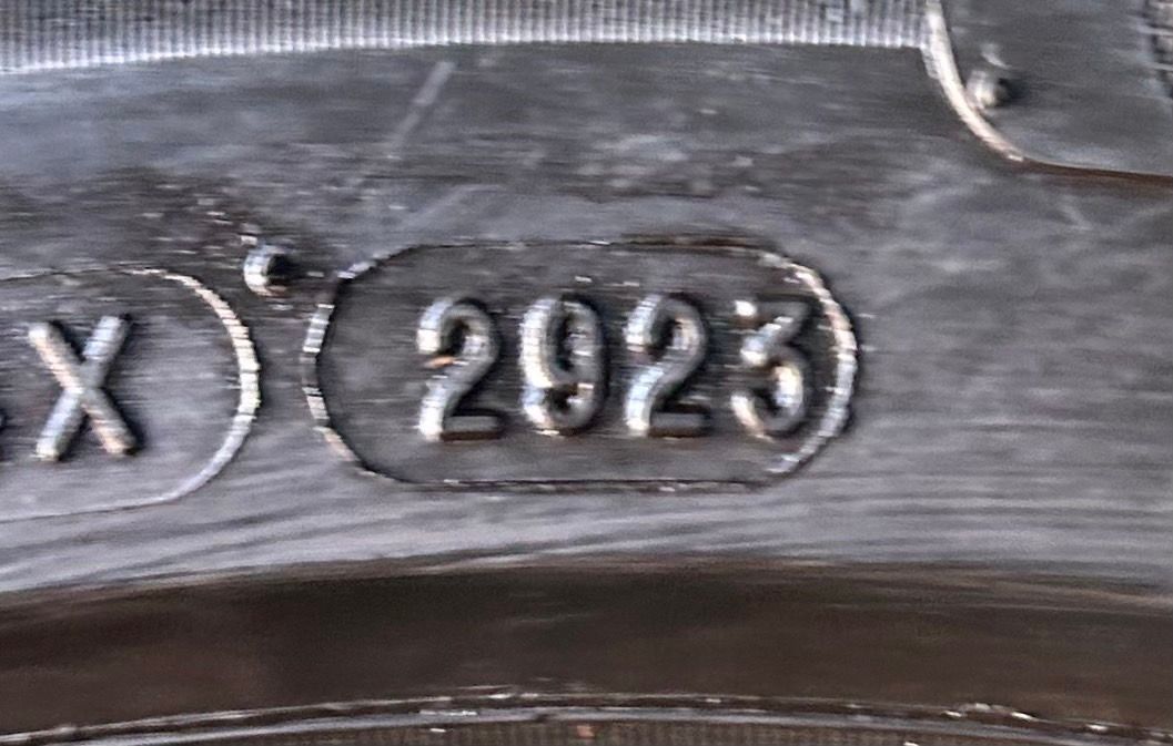 側面ひび割れ有り