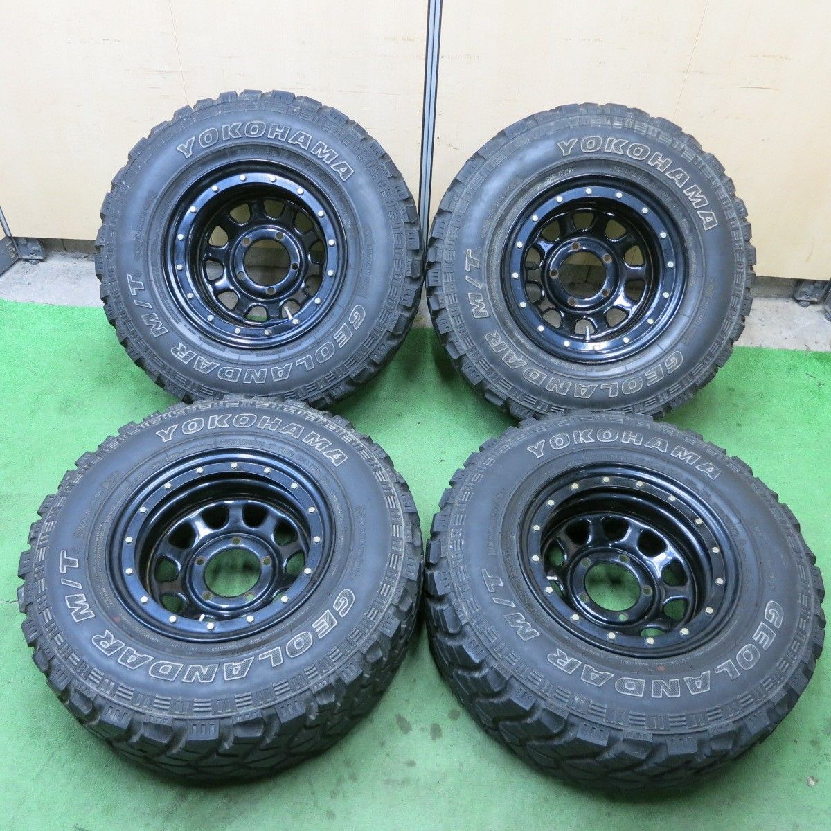 バリ溝！8.5分☆ロックマスター スチール 31×10.50R15 109Q 6PR