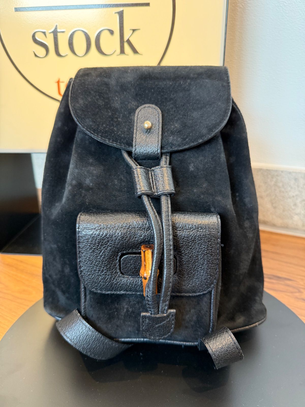 稀少 OLD GUCCI バンブー スエード リュック　ブラウン　レザー　本革 稀少 OLD GUCCI バンブー スエード リュックブラウンレザー本革