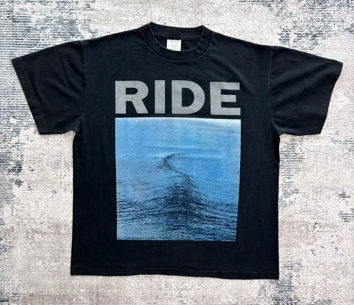 【雷市場（ポンジャン）商品韓国直送】 RIDE ビンテージバンド T シャツ ( XLsize ）