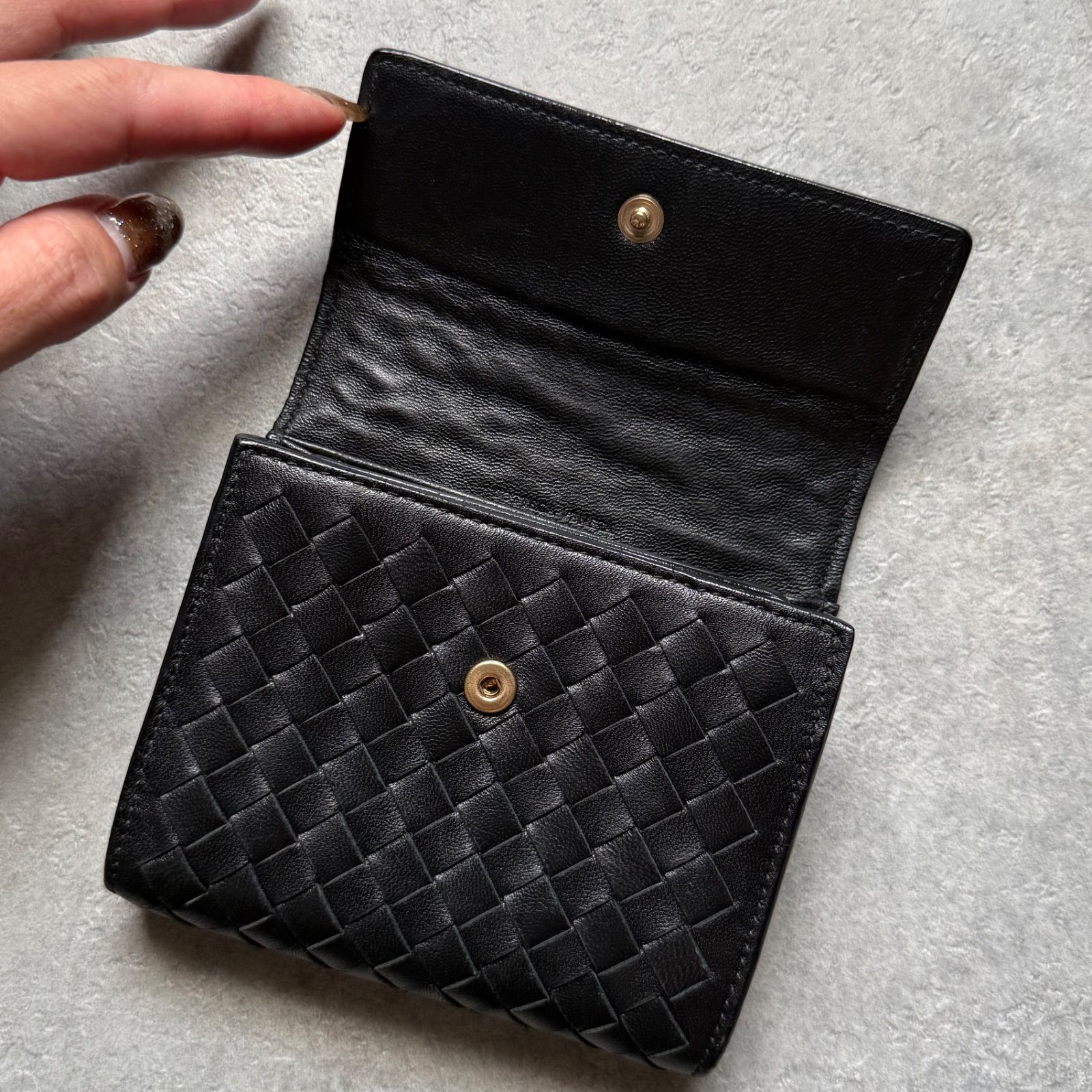 美品 BOTTEGA VENETA ボッテガヴェネタ イントレチャート 二つ折り財布 