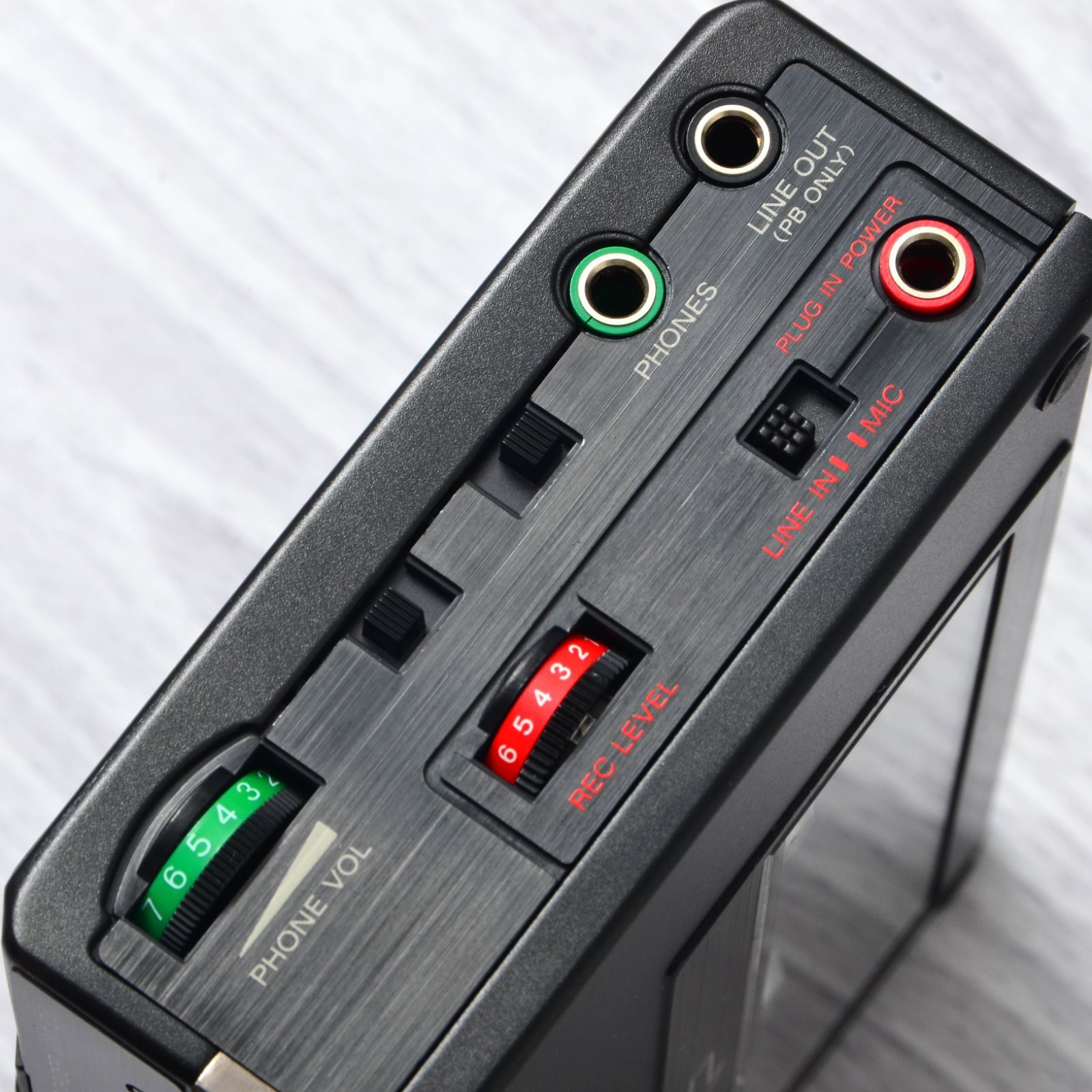  SONY WALKMAN WM D 3 プロフェッショナル 録再カセットウォークマン ケース付 整備済 TR 31 カセットプレーヤー ポータブルプレーヤー