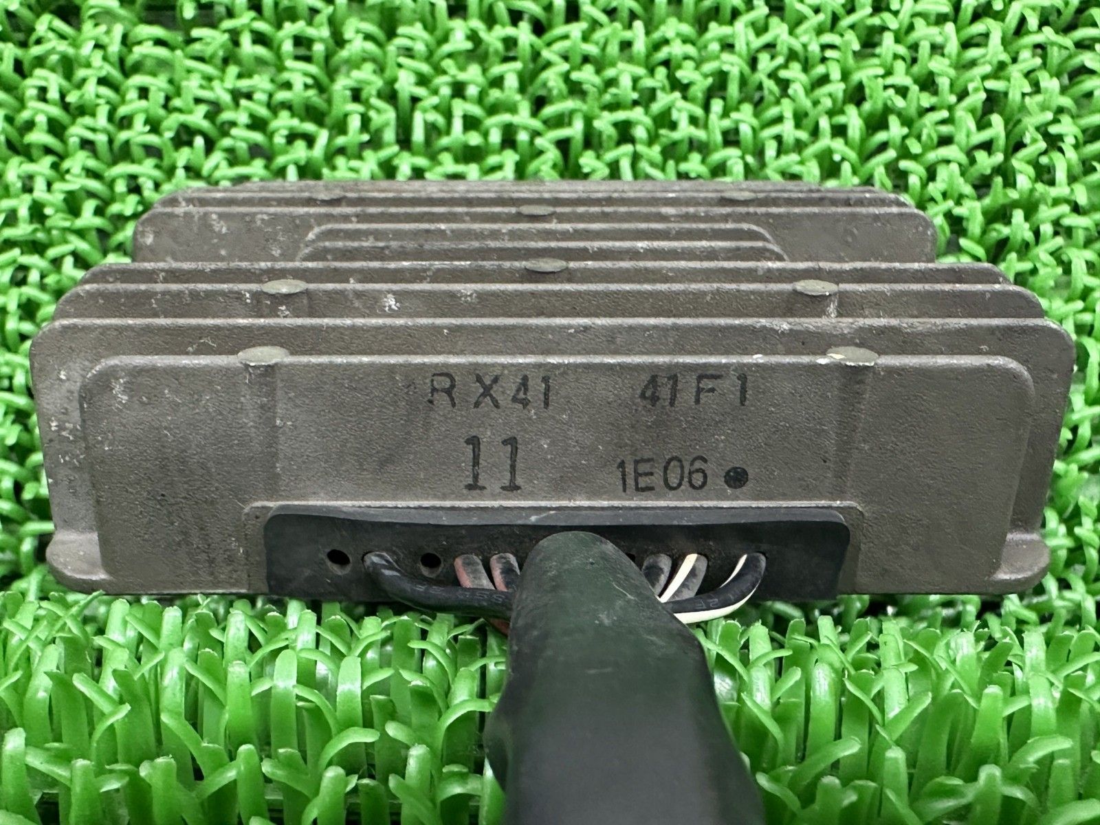 イントルーダー400クラシック レギュレター スズキ 純正 バイク 部品 レギュレーター レクチファイア 機能的問題なし Hl BRIGHTFACE_UK