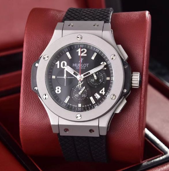 【新品未使用】Hublot マネークリップ 新品 HUBLOT腕時計 未使用 ｜本日限定特価｜新品未使用 - メルカリ