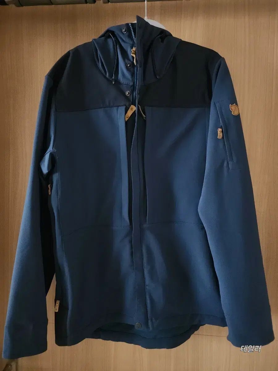 フェールラーベン キャップツアリング ソフトシェル ほぼ