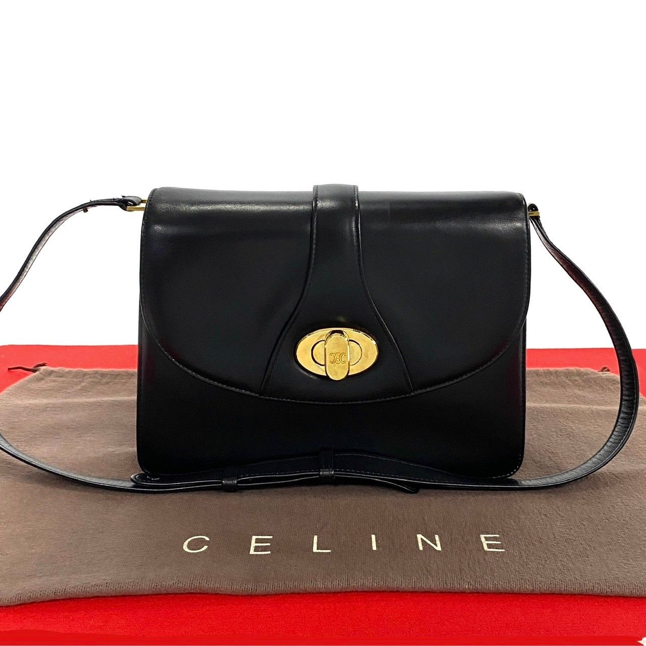 極美品】セリーヌ ショルダーバッグ トリオンフ金具 ポシェット 黒 レザー