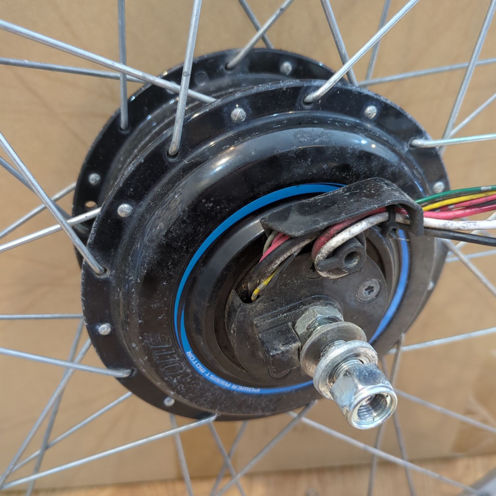 ブリヂストンの電動アシスト自転車 フロントモーター 前輪