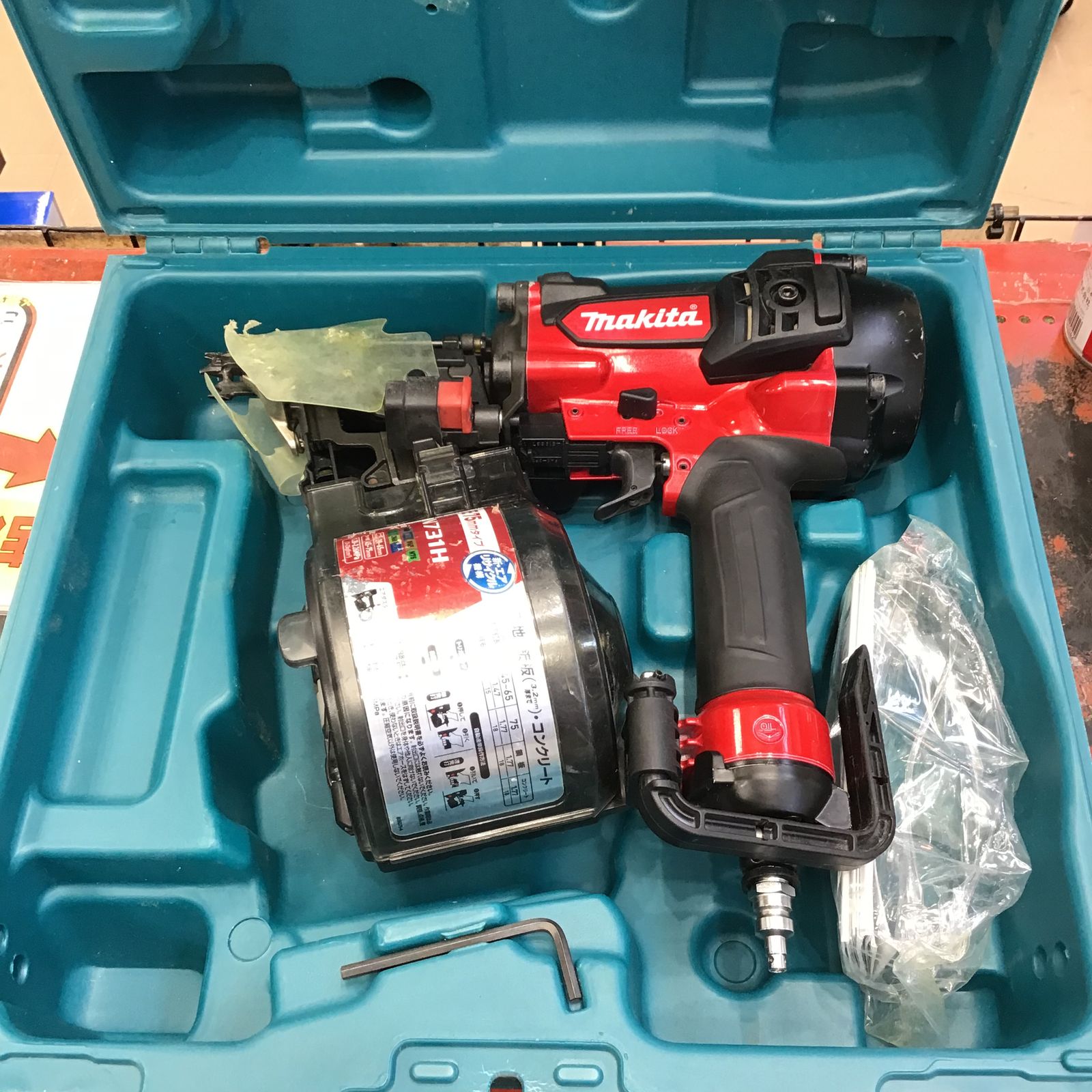 ☆マキタ(makita) 高圧エア釘打ち機 AN731H【草加店】 - メルカリ