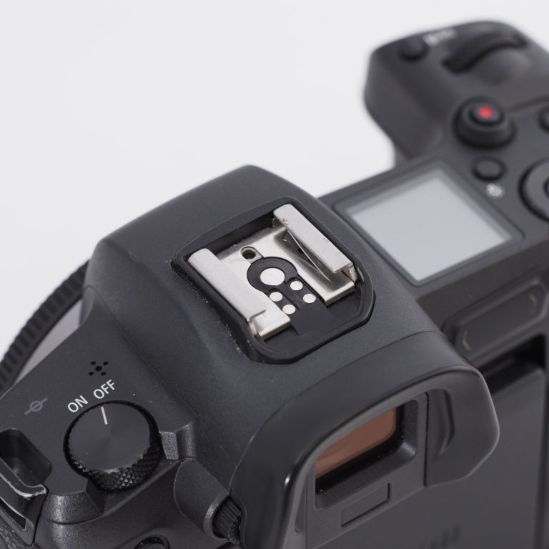 Canon EOS R ボディ - メルカリ