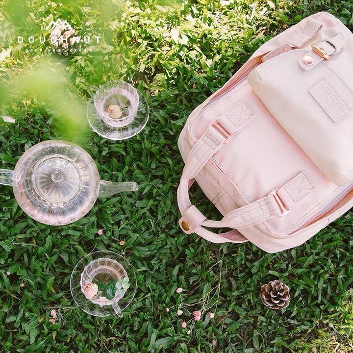 ゴールドピンクDOUGHNUT ⭐️ドーナツリュック マカロン 16L - メルカリ