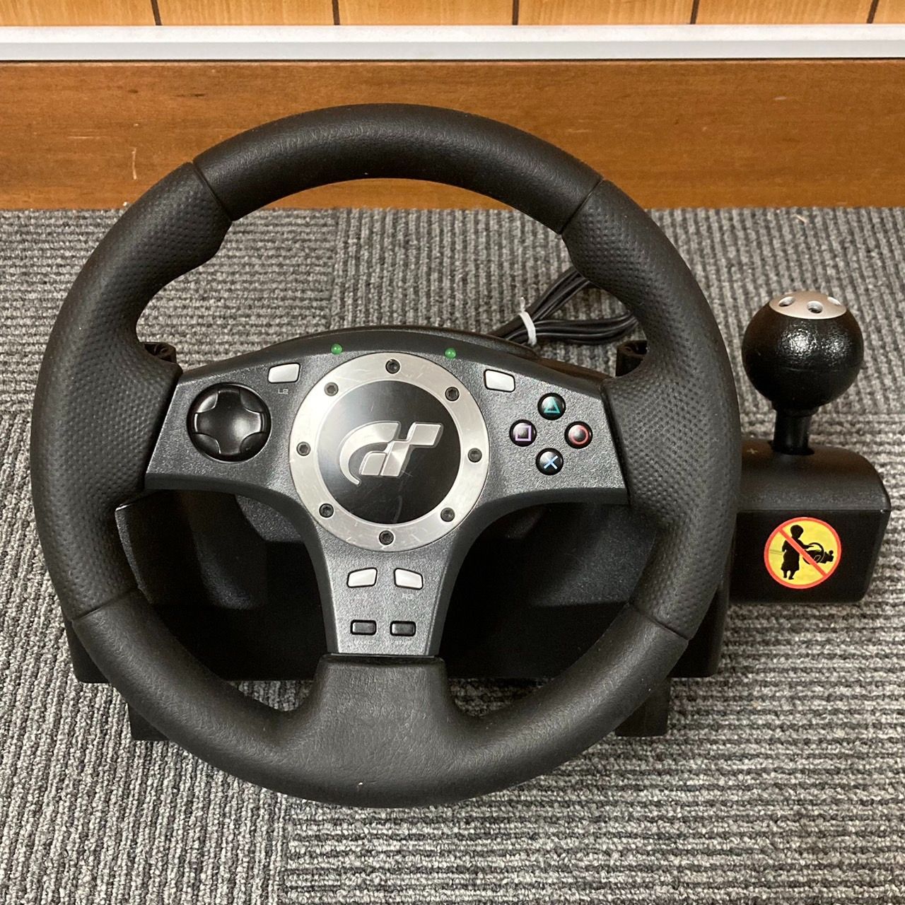 Logicool(ロジクール) GT FORCE Pro LPRC-11000 ハンドルコントローラー ハンコン PS2 プレイステーション2対応  Gran Turismo4 グランツーリスモ - メルカリ