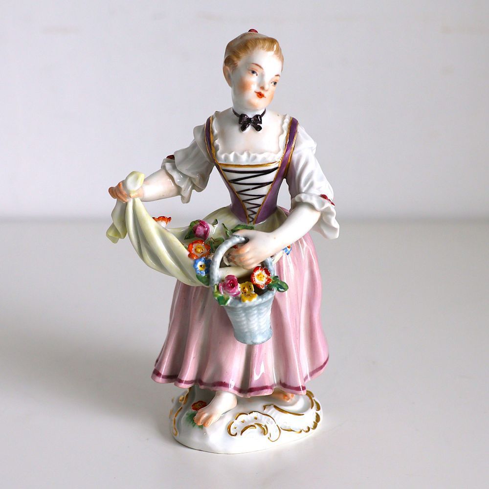 ★極上品★Meissen マイセン★フィギュリン 花づなを持った庭師の青年 ☆極上品☆Meissen マイセン☆フィギュリン 花づなを持った庭師