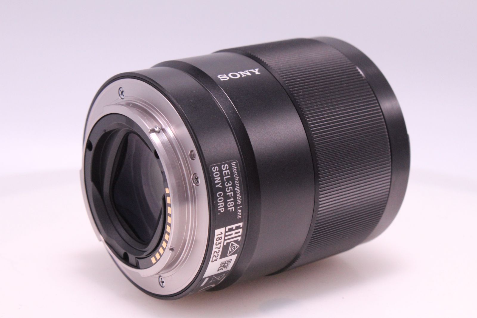 35mm F1.8