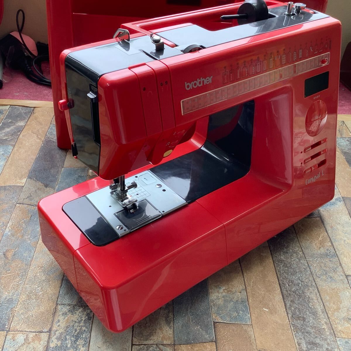 brother ブラザー Compal-L ZZ3-B840 家庭用ミシン レッド 通電確認