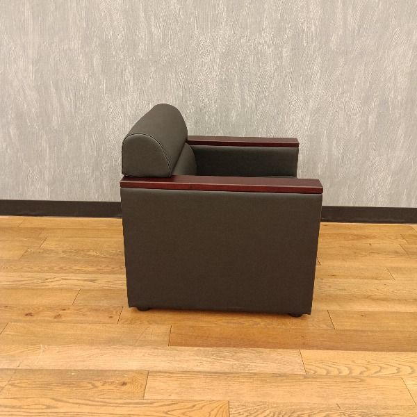 【夏季の新品】 OKAMURA オカムラ 応接ソファ 1人掛け 8329SA-PD50 ブラック 応接椅子 待合椅子 ロビーチェア ミーティングチェア 一番人気!!