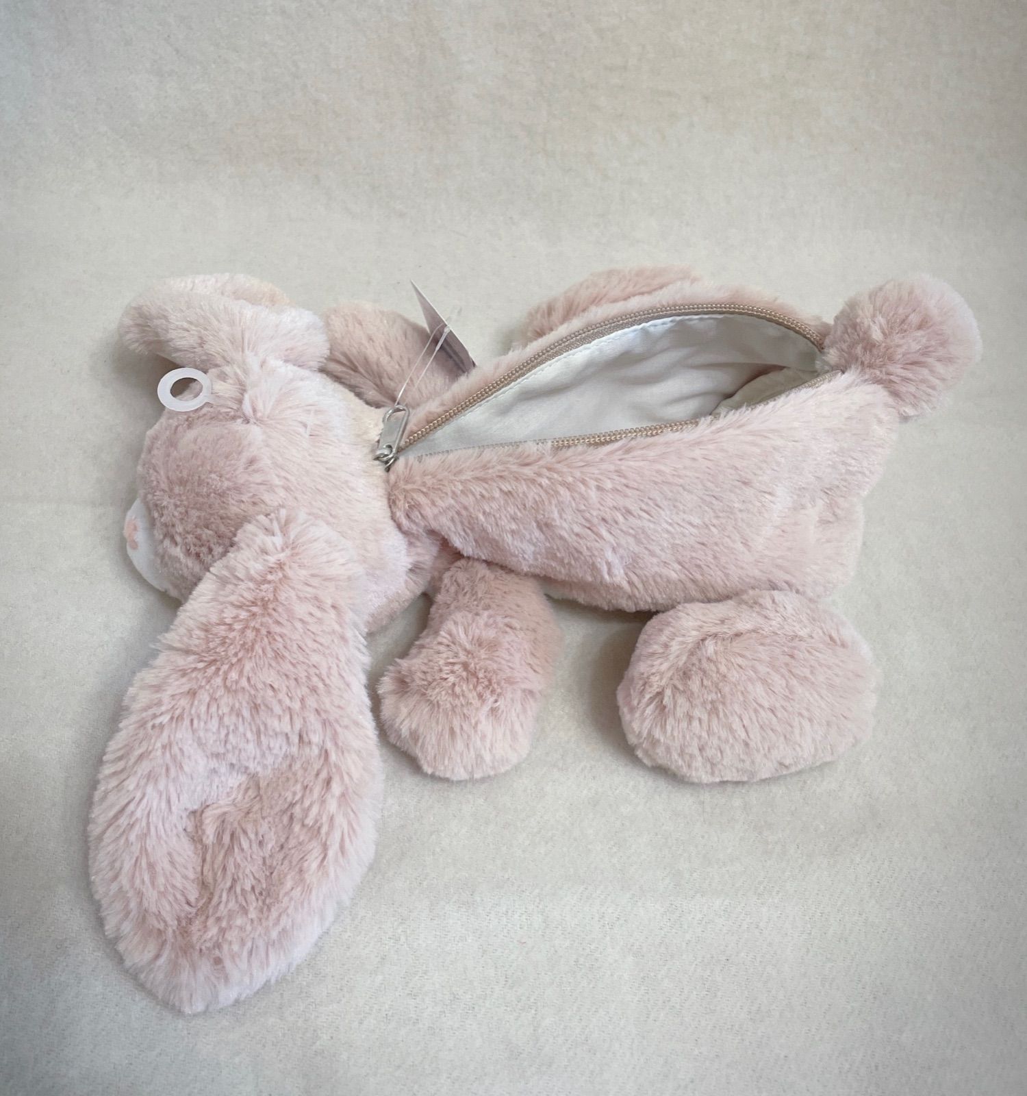 NICI【タレミミウサギ】フィギュアポーチ - メルカリ