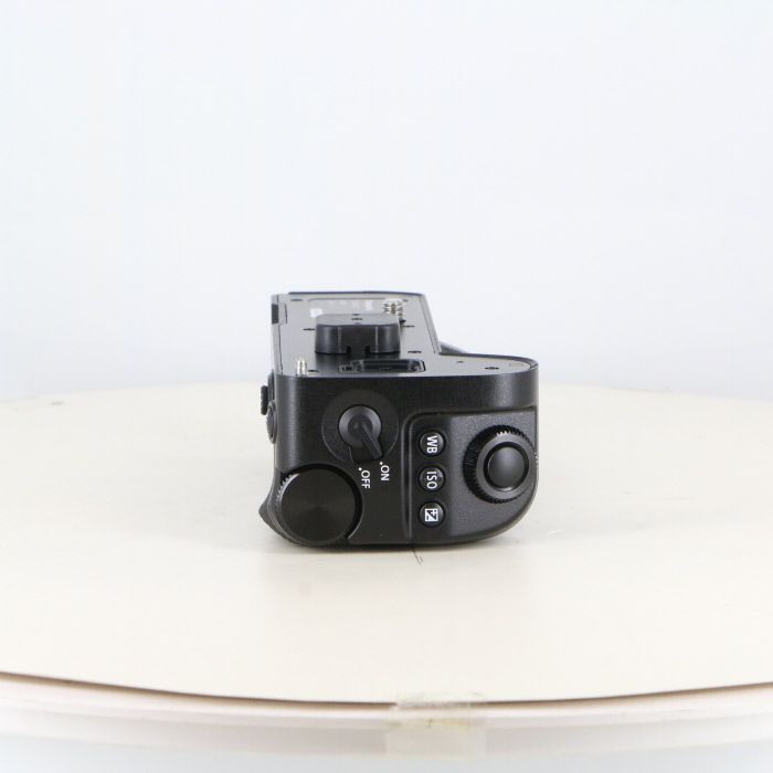 バッテリーグリップ DMW