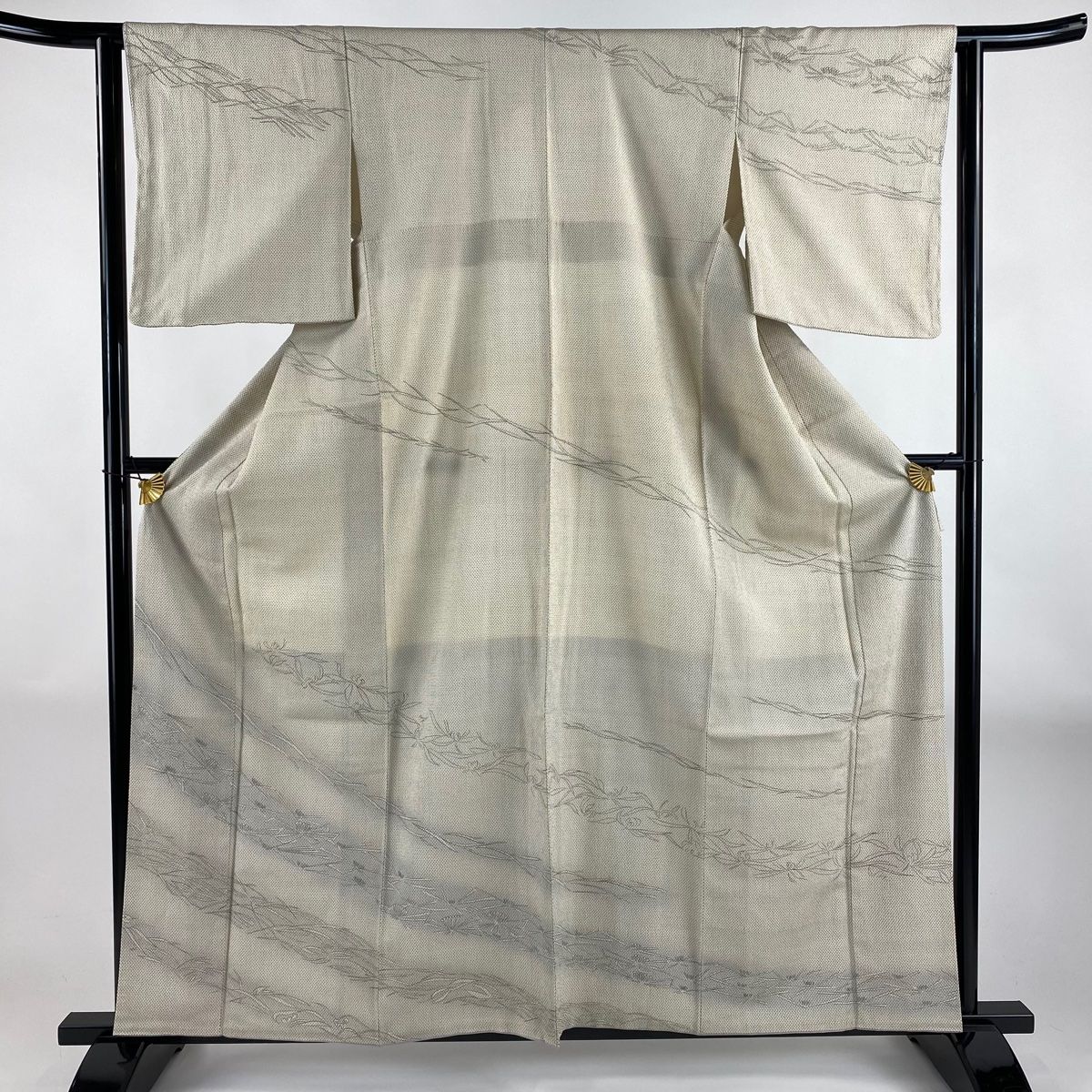 訪問着 身丈160cm 裄丈63cm S 袷 紬地 松 草花 ベージュ 正絹 秀品