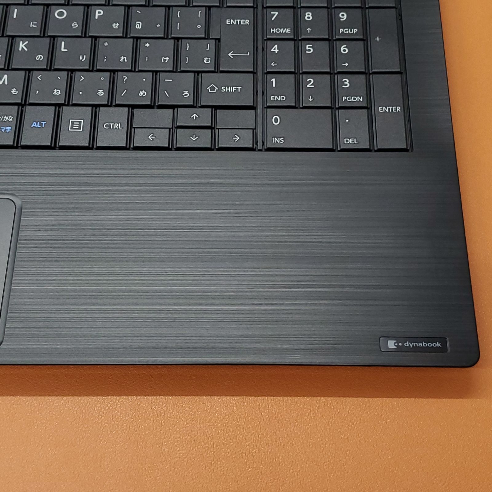 15.6型ノートパソコン