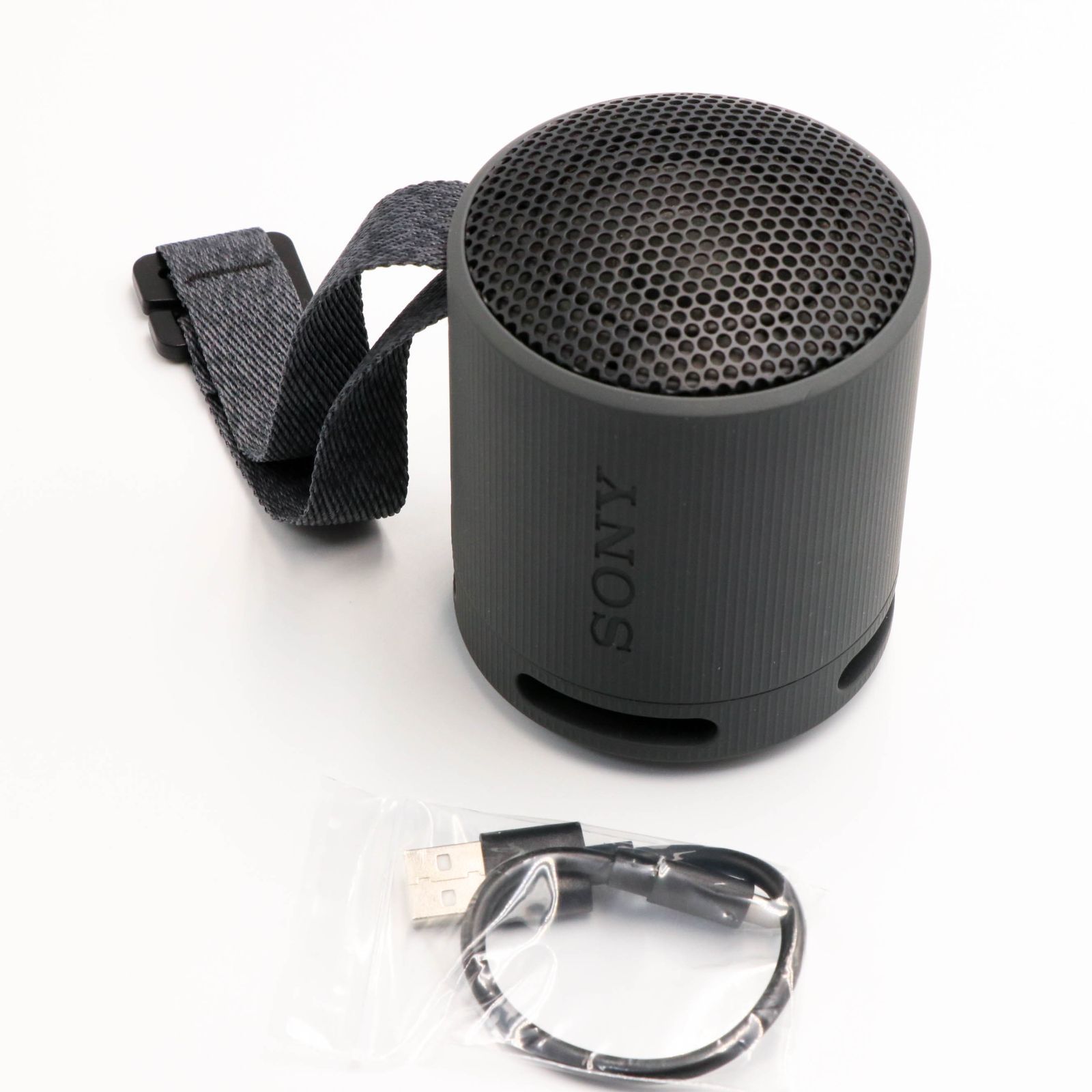 SONY SRS-XB100 ポータブルワイヤレススピーカー black Bluetooth 防水 