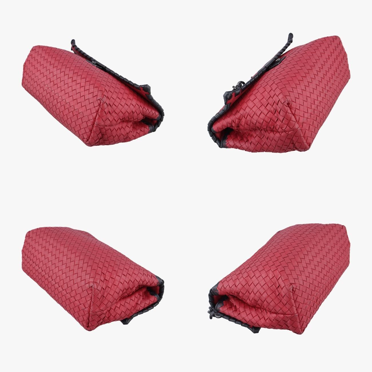 グラスレッド×ブラックラムスキンB02851372U