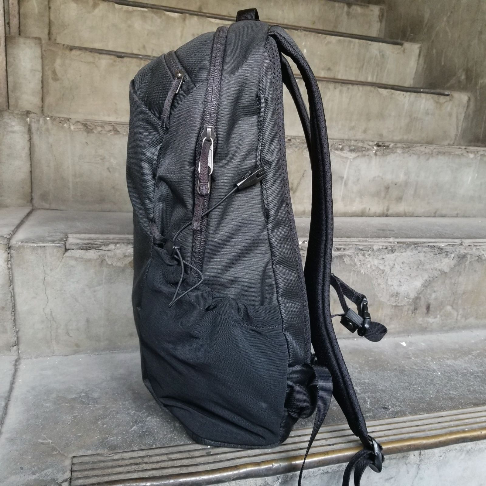 中古 アークテリクス マンティス16 バックパック ブラック ARC'TERYX Mantis 16 Backpack Black アークテリクス マンティス