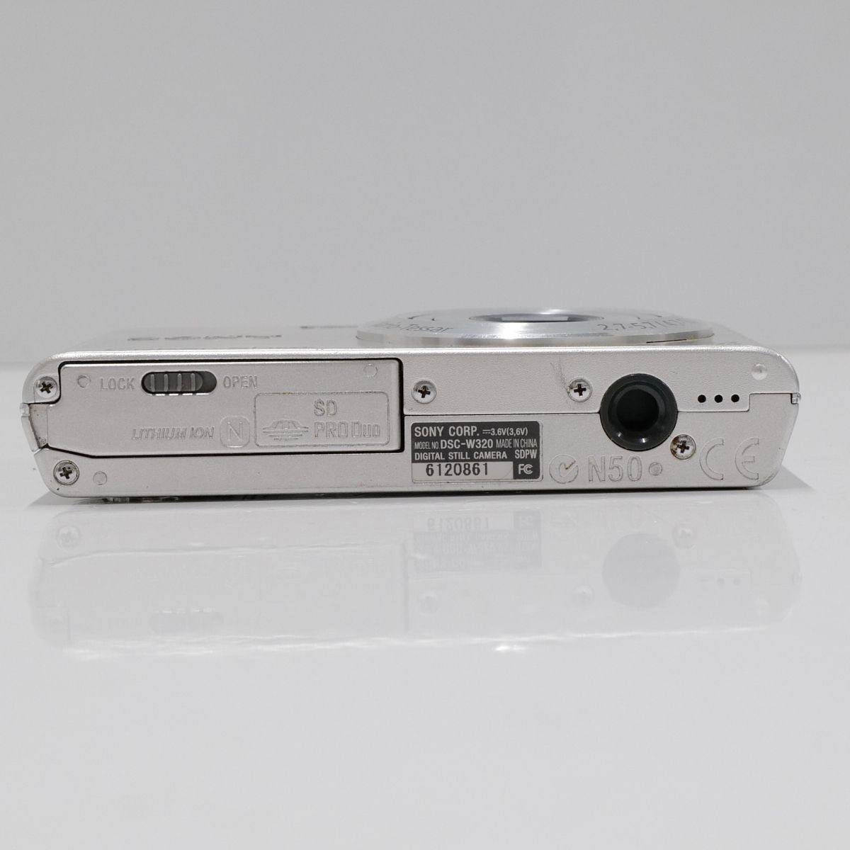 DSC-W320 SONY Cyber-Shot USED品 デジタルカメラ 本体＋バッテリー 