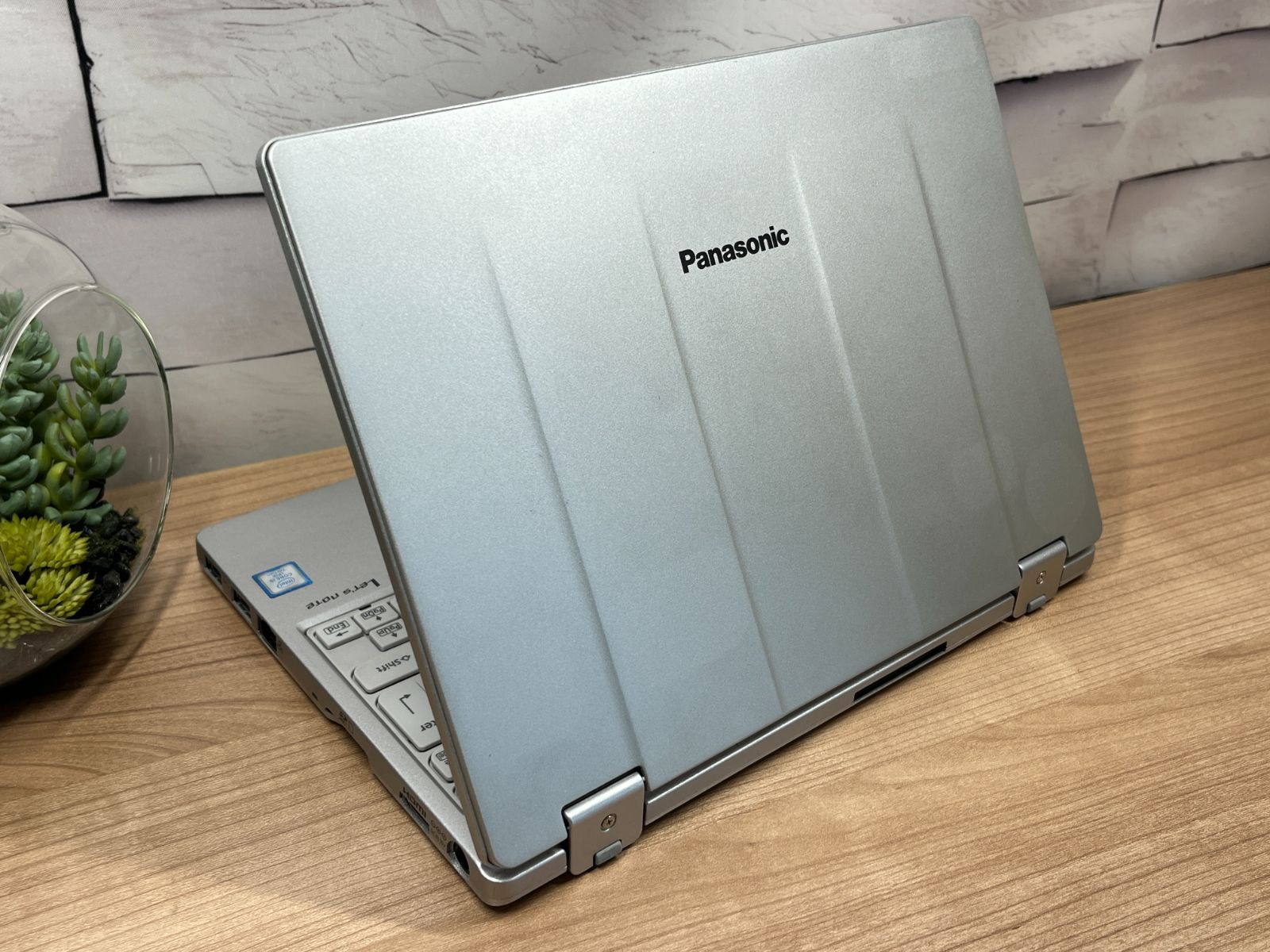 限定品＞1044 軽量 Panasonic レッツノート CF-RZ6 8GB/SSD256 i5 