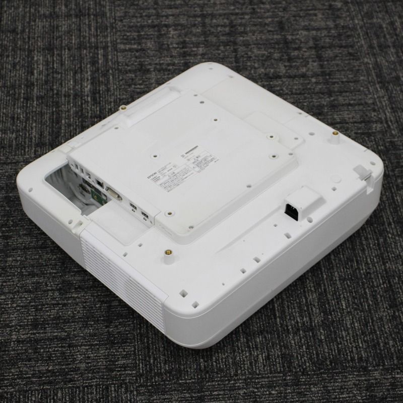 エプソン 超短焦点 プロジェクター EB-1460UT（ジャンク品） エプソン 超短焦点 プロジェクター EB-1460UT（ジャンク品