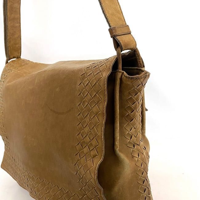 【極美品】ボッテガヴェネタ イントレチャート メッセンジャーバッグ ブラウン BOTTEGA VENETA 新品同様 ボッテガ ヴェネタ イントレチャート