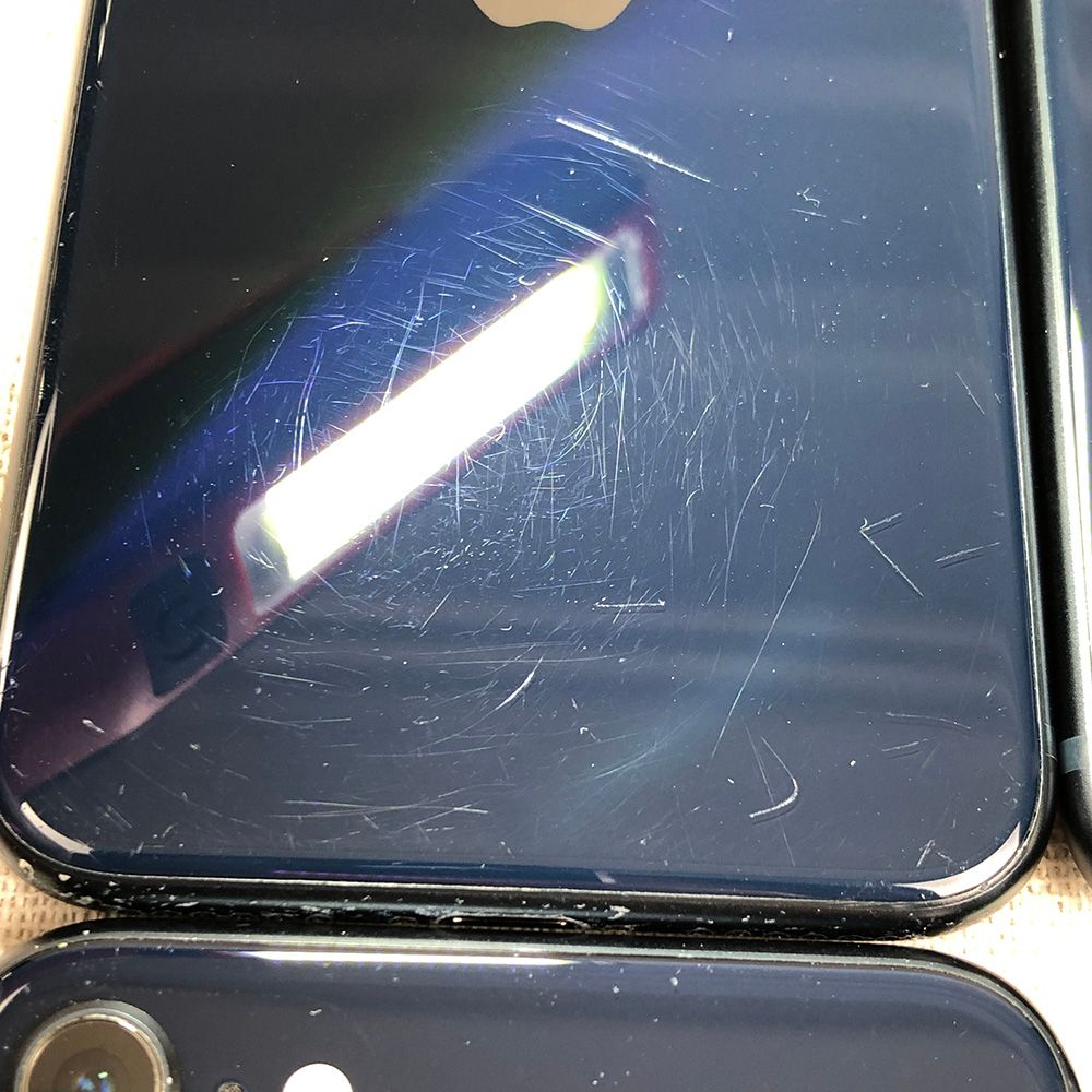 ◇ジャンク品◇【4点セット・SIMロック解除済】Apple iPhone SE (第3