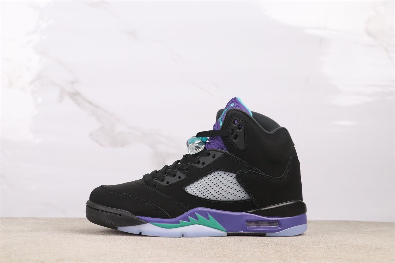 今日特価】Air Jordan エア ジョーダン AJ5 136027-007 ブラック