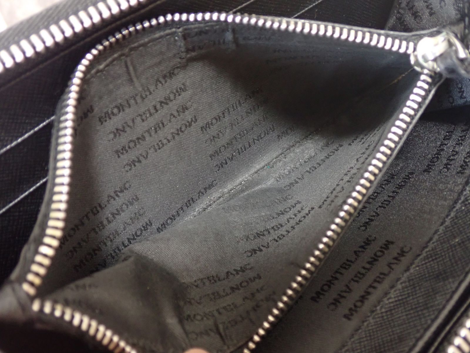 長財布 ブラック