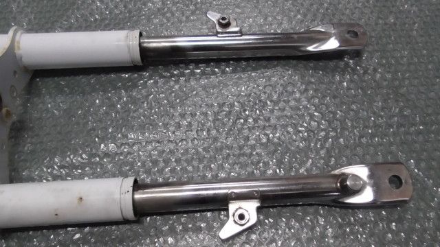 フロント フォーク