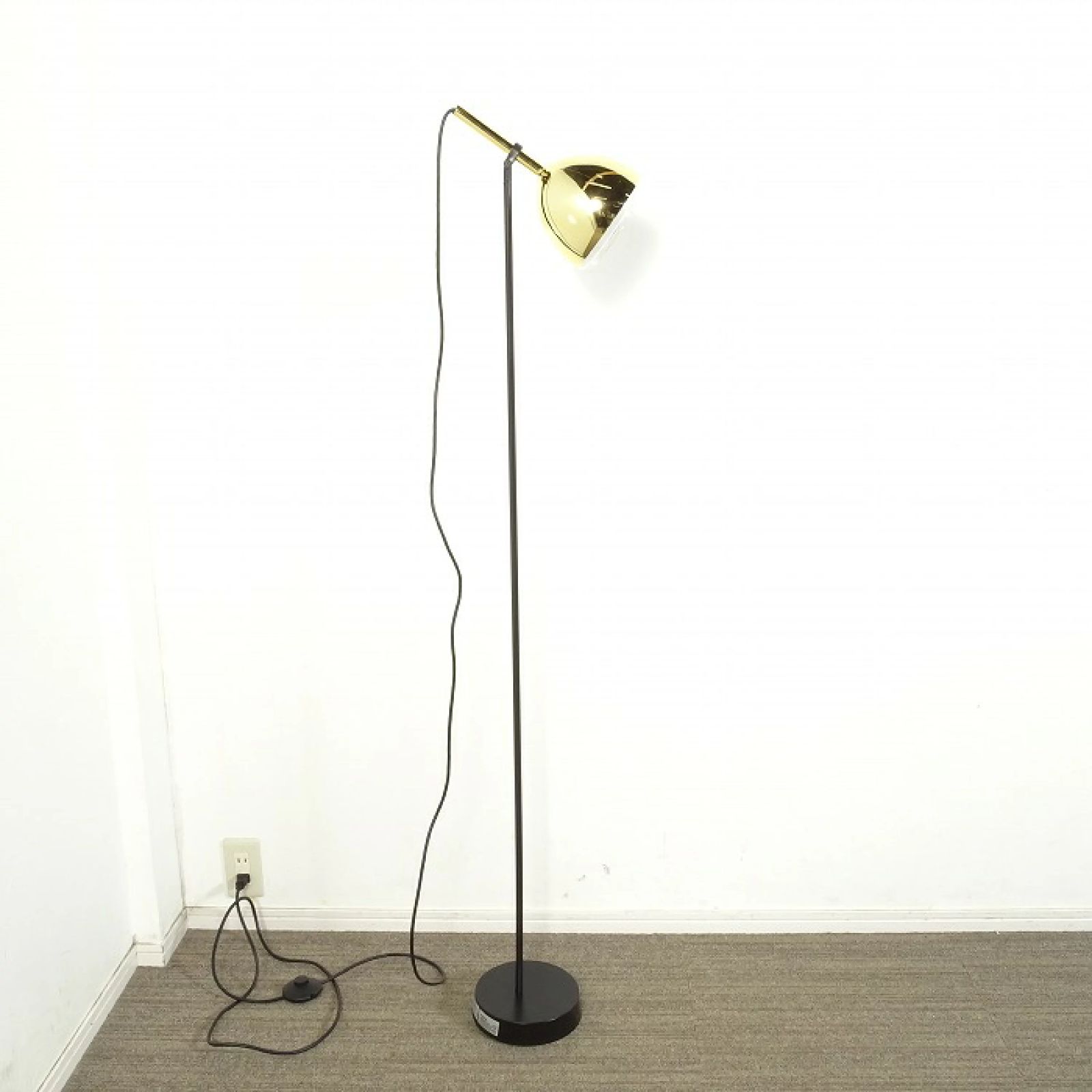ligne Roset/フロアランプ ◾︎SELUNO◾︎ 【展示良品】Ligne Roset リーンロゼ BRASS BELL