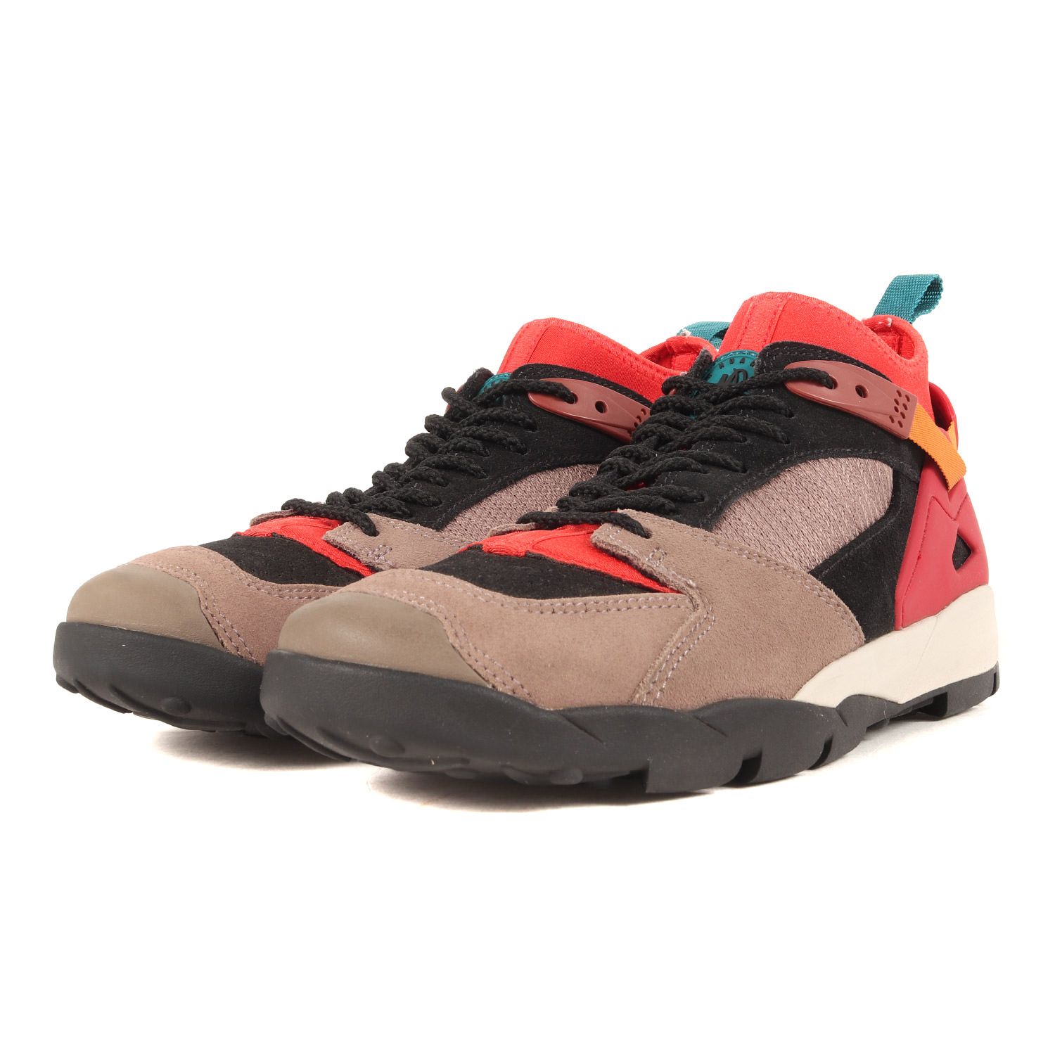 美品 NIKE ナイキ サイズ:26.5cm ACG AIR REVADERCHI (AR0479