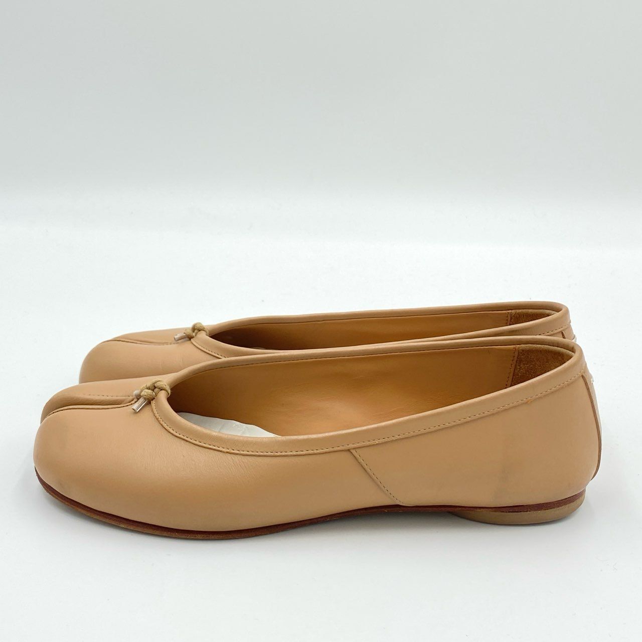 メゾンマルジェラ TABI フラットバレエシューズ 36 ベージュ 三越伊勢丹 | Maison Margiela/メゾン マルジェラ_Women通販